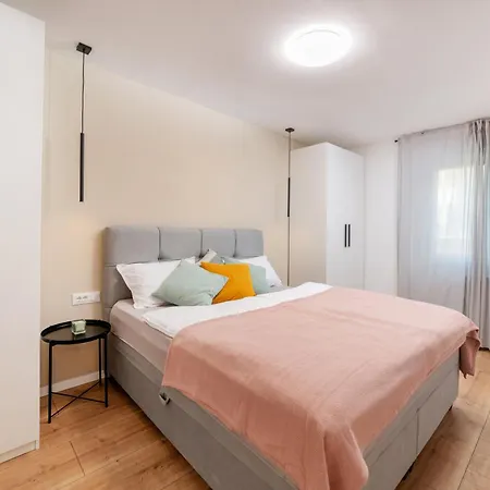 Ferienwohnung Cro.Lo Modern Retreat Split Exterior foto