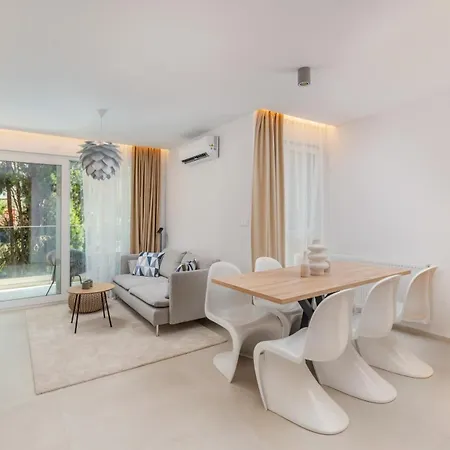Ferienwohnung Cro.Lo Modern Retreat Split Exterior foto