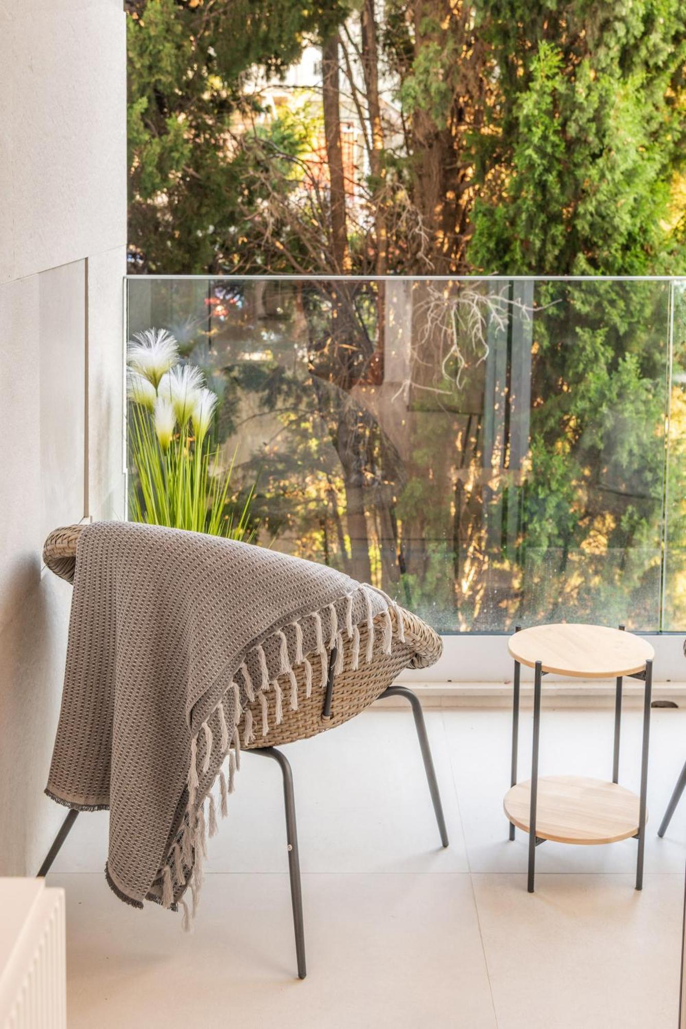 Cro.lo Modern Retreat